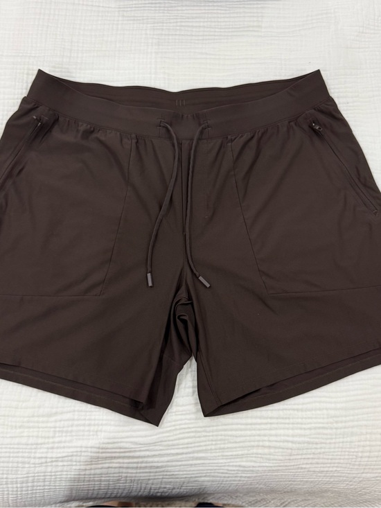 lululemon athletica Other - Lululemon Men’s License to Train Linerless Short 7" - Dark Brown